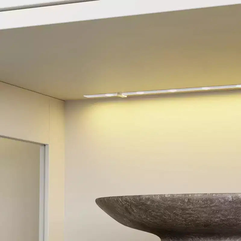 Vitrine bibliothèque en verre autoportante, éclairage RVB 7 couleurs, portes et étagères en verre transparent, meuble de rangement haut avec tiroir